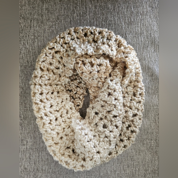 New- Handmade Infinity Scarf - Picture 3 of 3